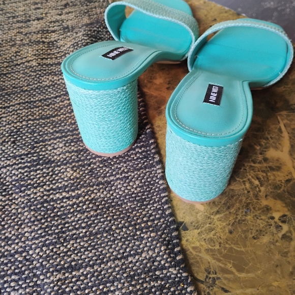 Nine West Mapeli Heeled Slide Sandals - Picture 7 of 8